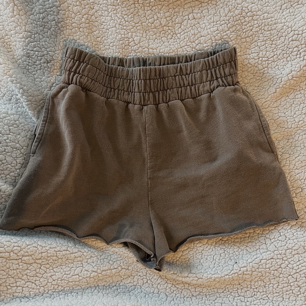 🤎UO SHORTS🤎